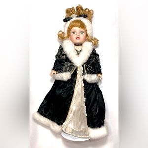 Brass Key Victorian Rose Collection Genuine Porcelain Doll Special Ed 1997